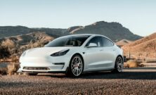 Tesla Model S: Revolusjonerende elektrisk luksusbil for fremtiden