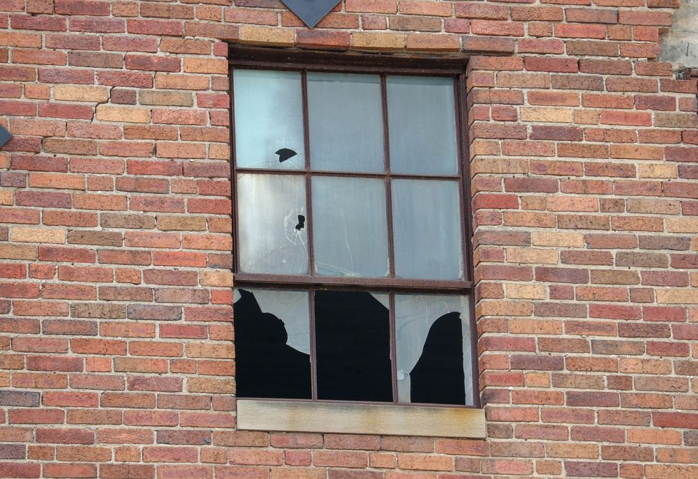 Glassrekkverk for lys, utsikt og trygghet